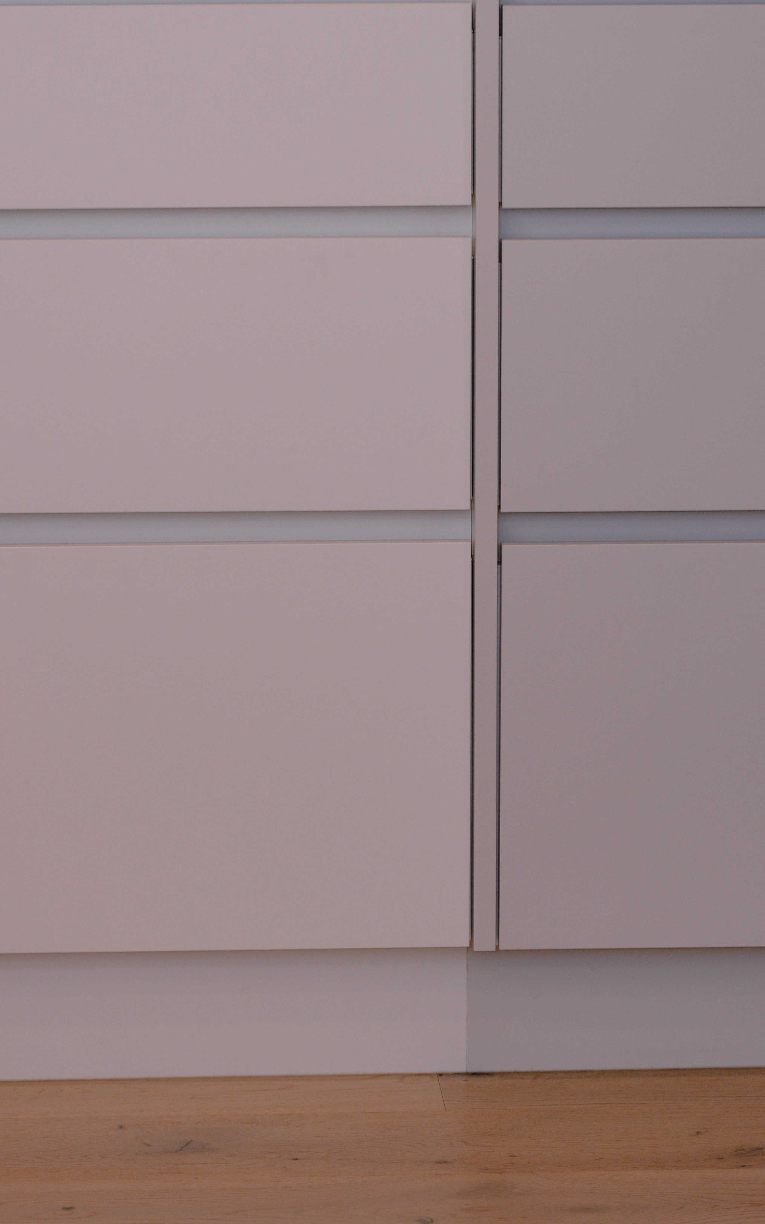 Castor Bay Kitchen Kat June 37